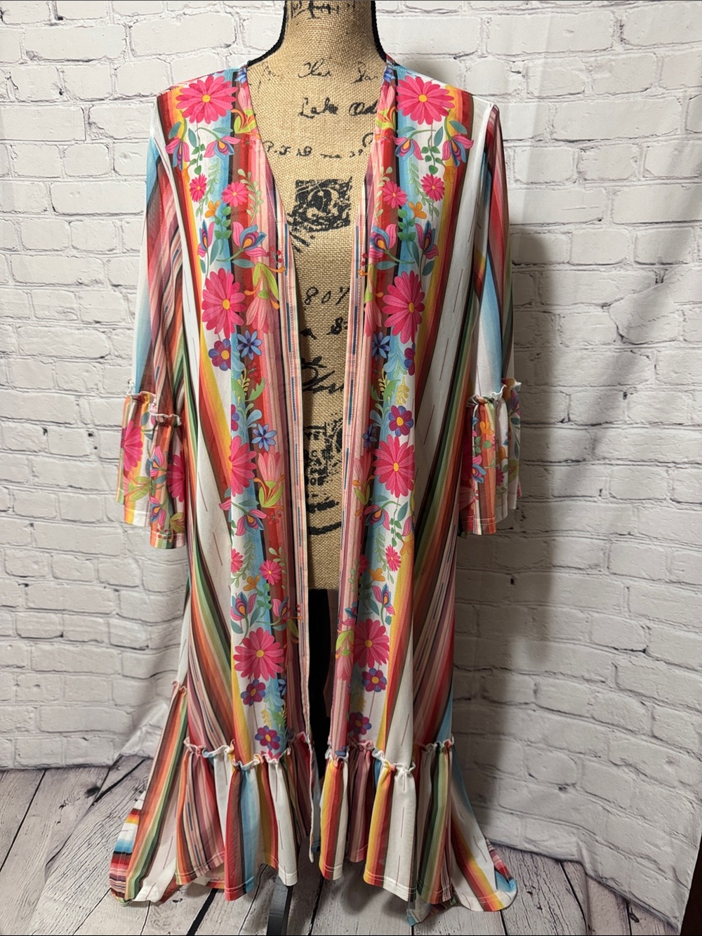 NWOT Fashion Express Boho Western Festival Multicolor Floral Stripe Kimono